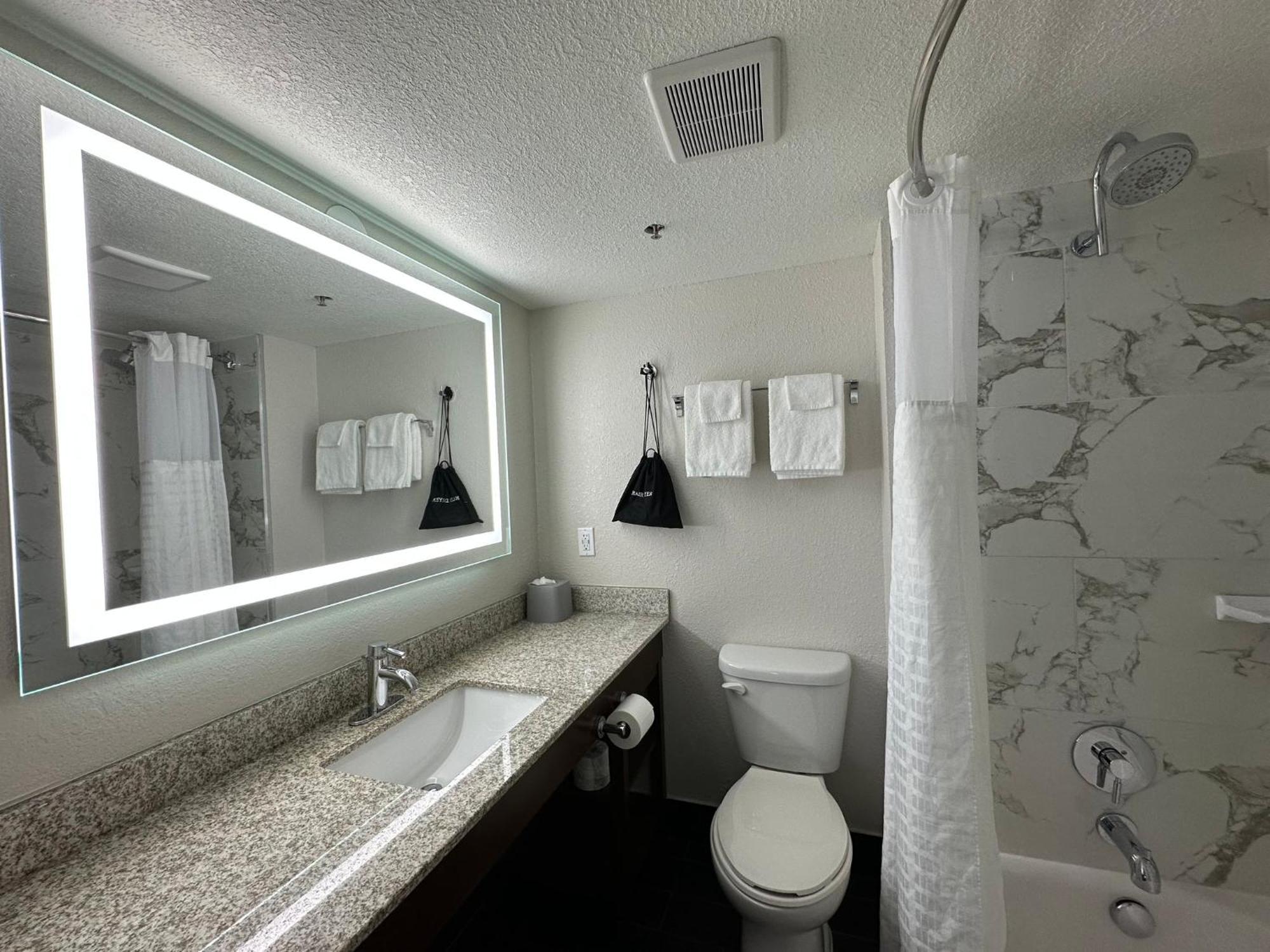 Holiday Inn Express & Suites Eden Prairie - Minneapolis By Ihg Exterior foto