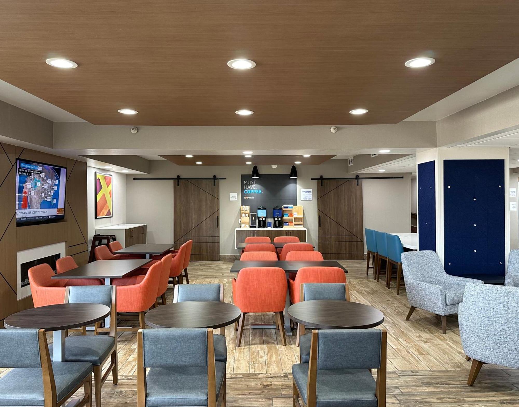 Holiday Inn Express & Suites Eden Prairie - Minneapolis By Ihg Exterior foto