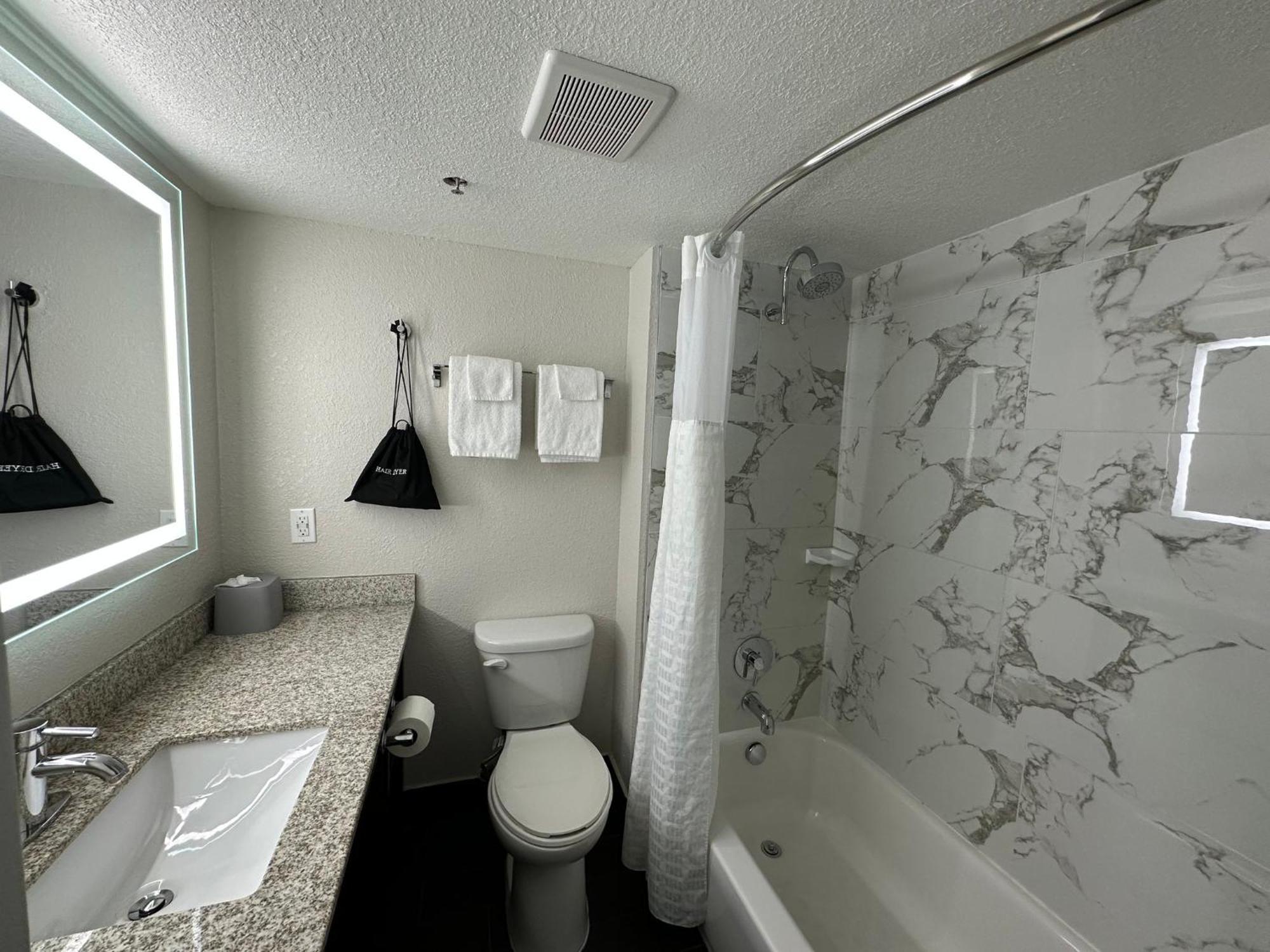 Holiday Inn Express & Suites Eden Prairie - Minneapolis By Ihg Exterior foto